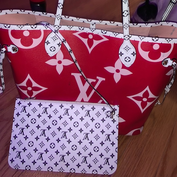 LOUIS VUITTON2019 limited editionGONE!!! Sold!!! - Picture 3 of 7